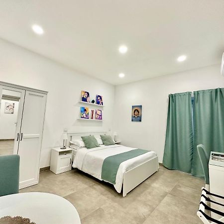 נאפולי Tribunali 181 Guest House מראה חיצוני תמונה