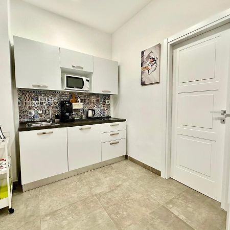 נאפולי Tribunali 181 Guest House מראה חיצוני תמונה