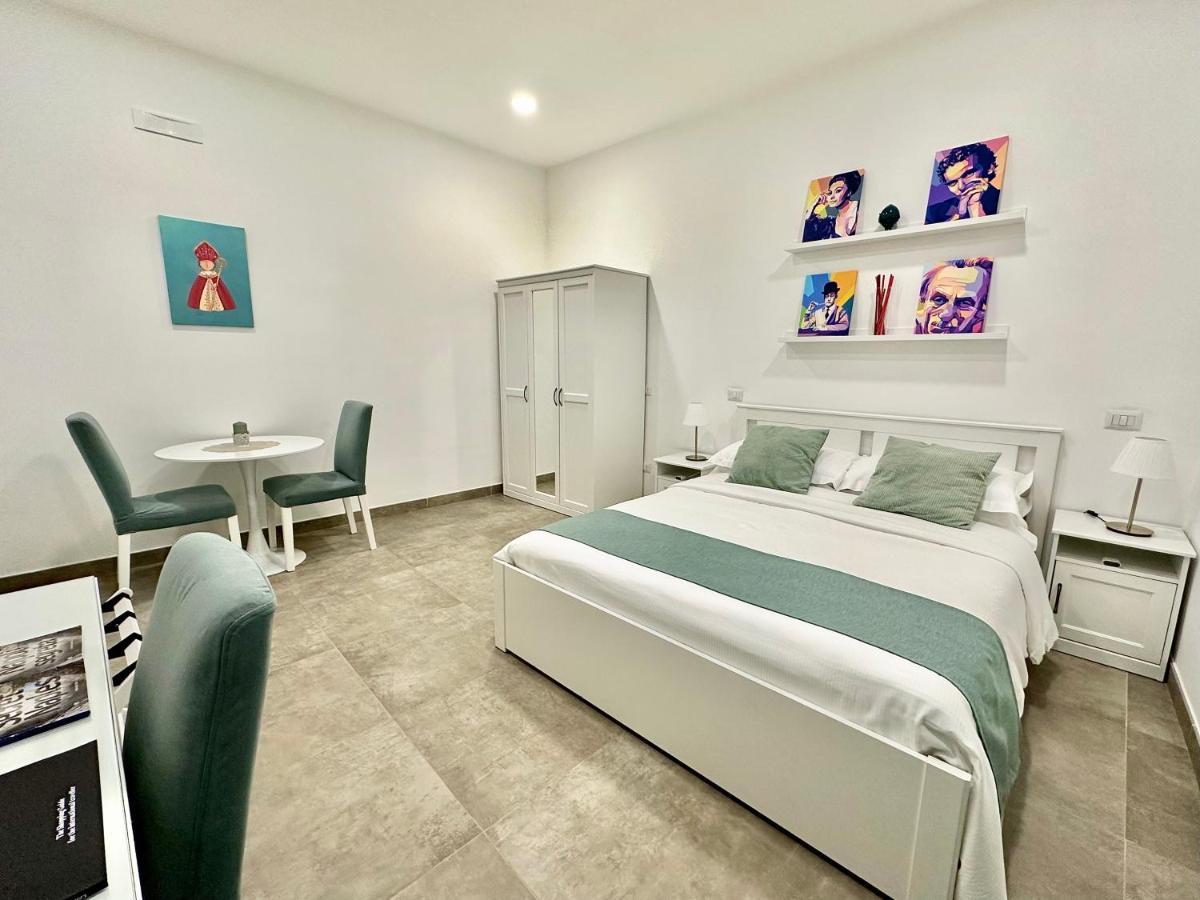 נאפולי Tribunali 181 Guest House מראה חיצוני תמונה