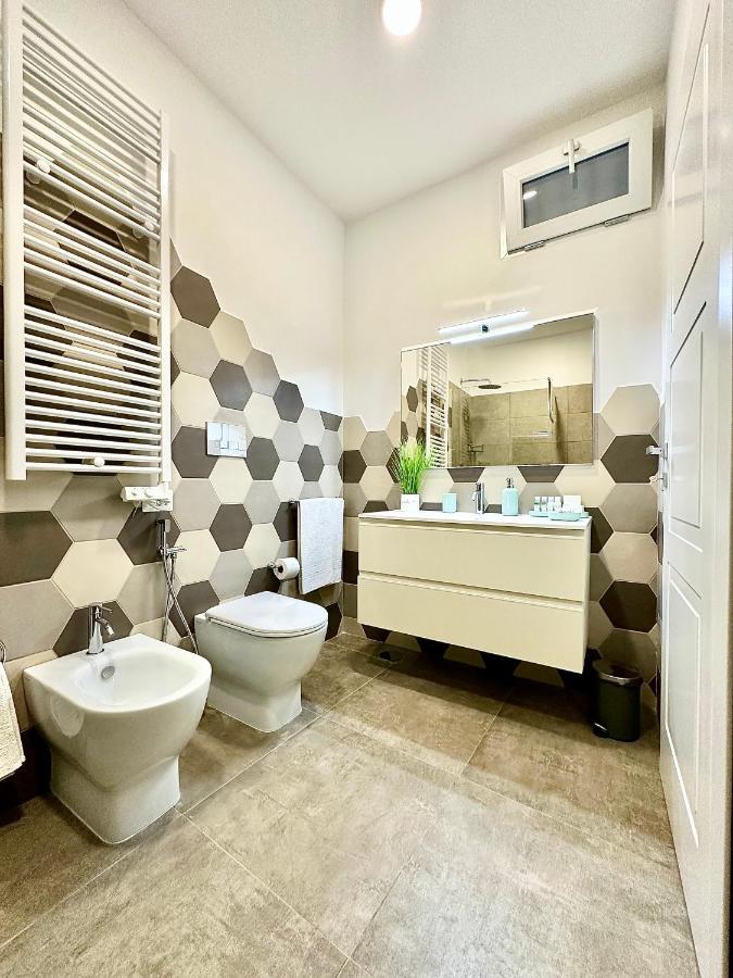 נאפולי Tribunali 181 Guest House מראה חיצוני תמונה